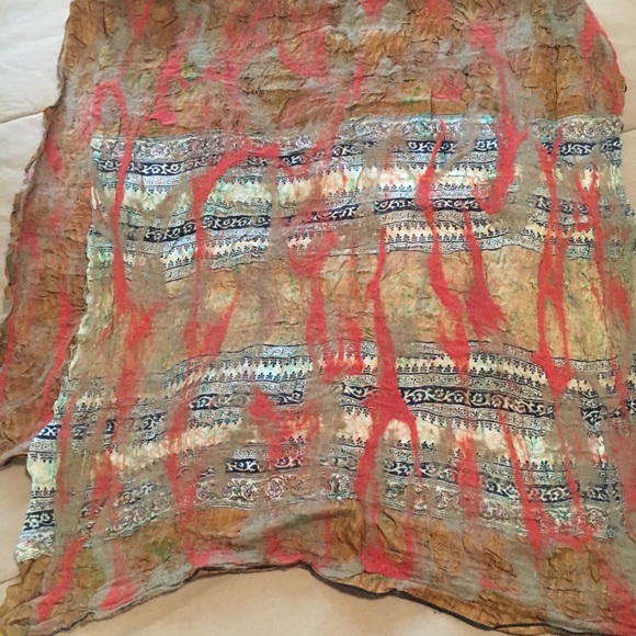 Tibetan wool & silk wrap - Picture 2 of 2